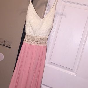 Cute pink dress!